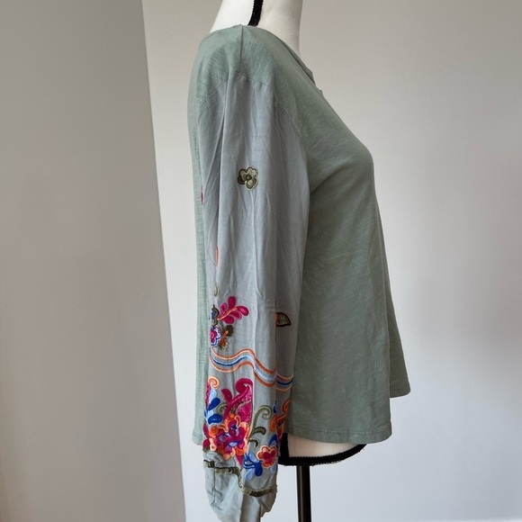 Umgee USA size small long sleeve embroidered blouse casual business work - Picture 7 of 12